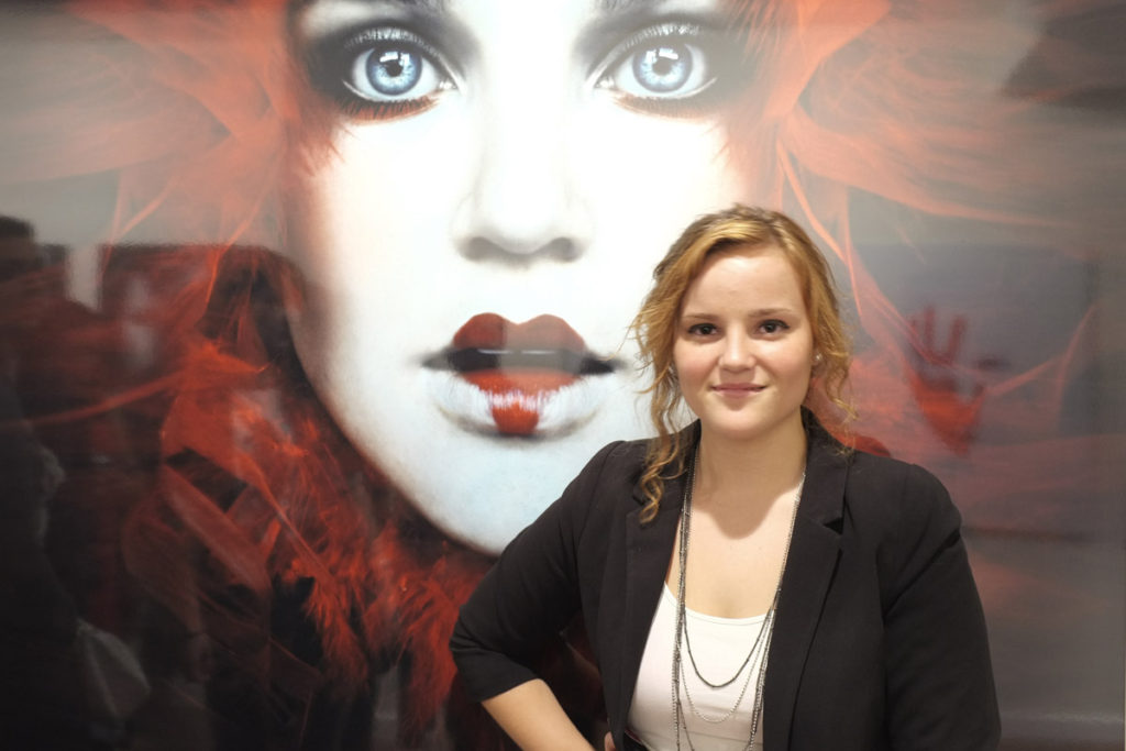 Cristina Otero: la joven fotógrafa que convirtió el autorretrato en arte