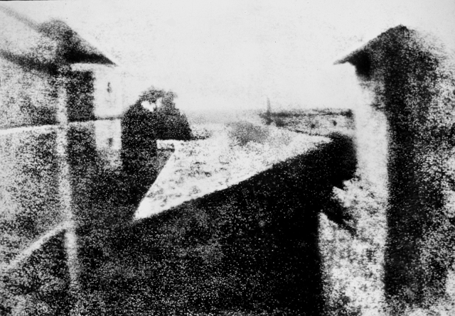 Primera fotografía de la historia: Punto de vista desde la ventana en Le Gras, de Niepce