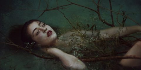 ‘Ofelia’ - Krishna VR, fotografía mexicana premiada internacionalmente por su composición y narrativa visual.