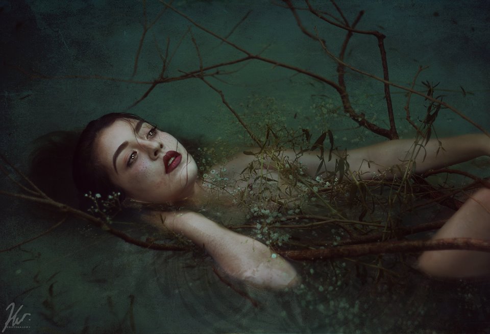 ‘Ofelia’ - Krishna VR, fotografía mexicana premiada internacionalmente por su composición y narrativa visual.